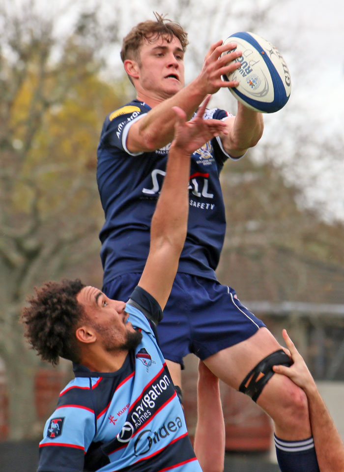 college-rifles-park-mens-senior-rugby-lift-lineout